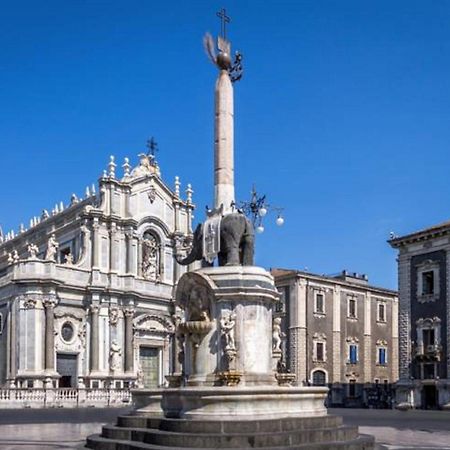 Catania Apartment Borgo Suite Autonomous ภายนอก รูปภาพ