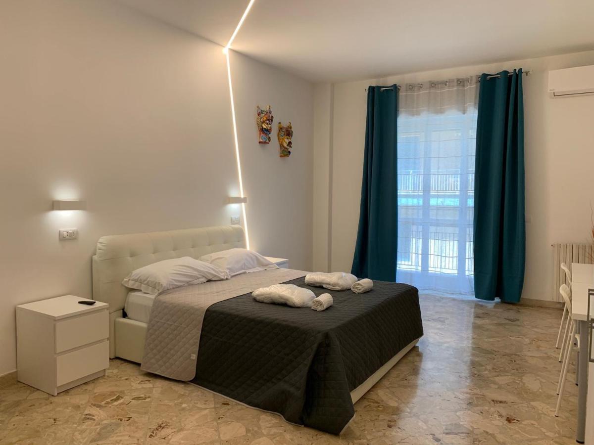 Catania Apartment Borgo Suite Autonomous ภายนอก รูปภาพ