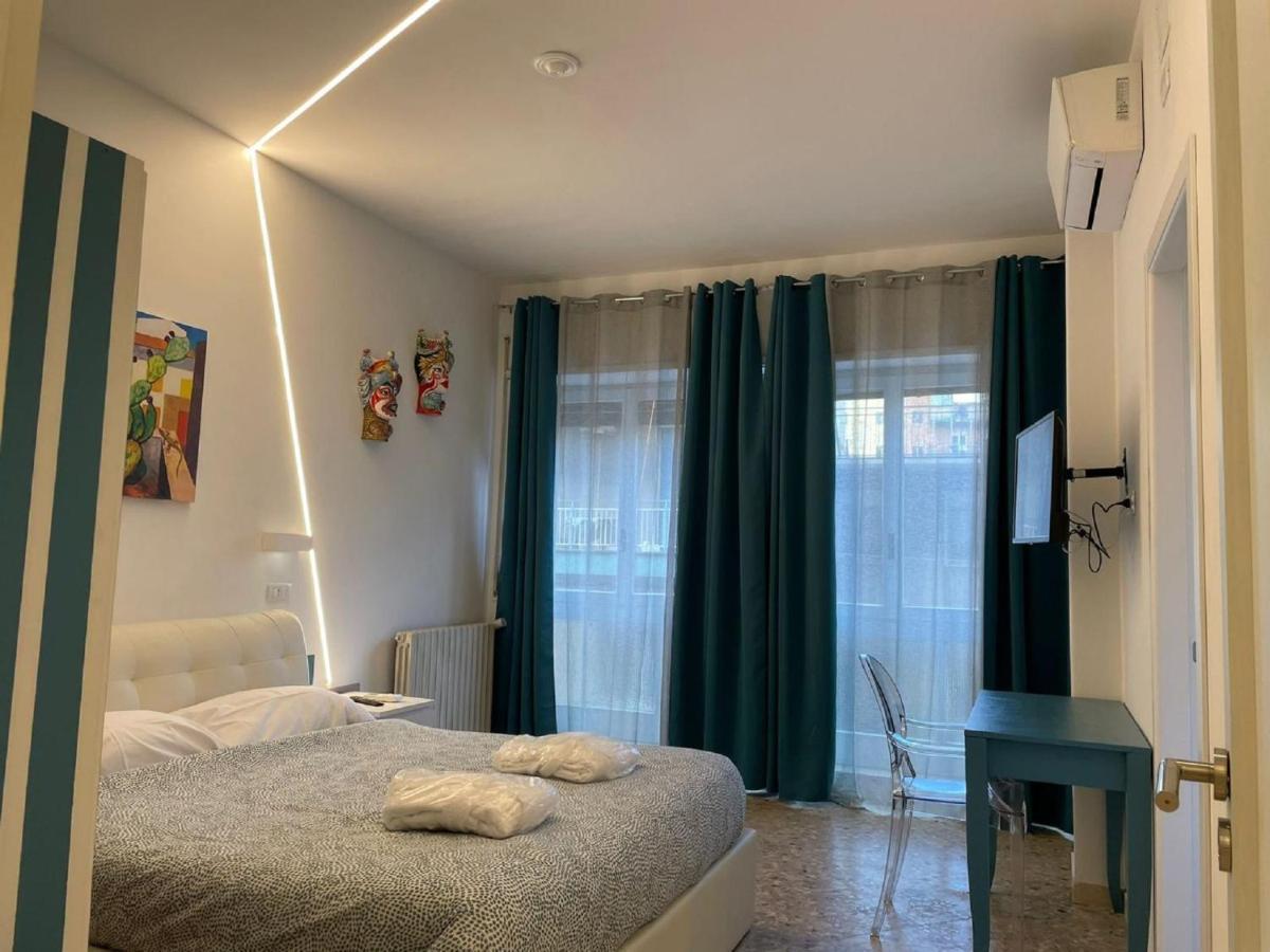 Catania Apartment Borgo Suite Autonomous ภายนอก รูปภาพ